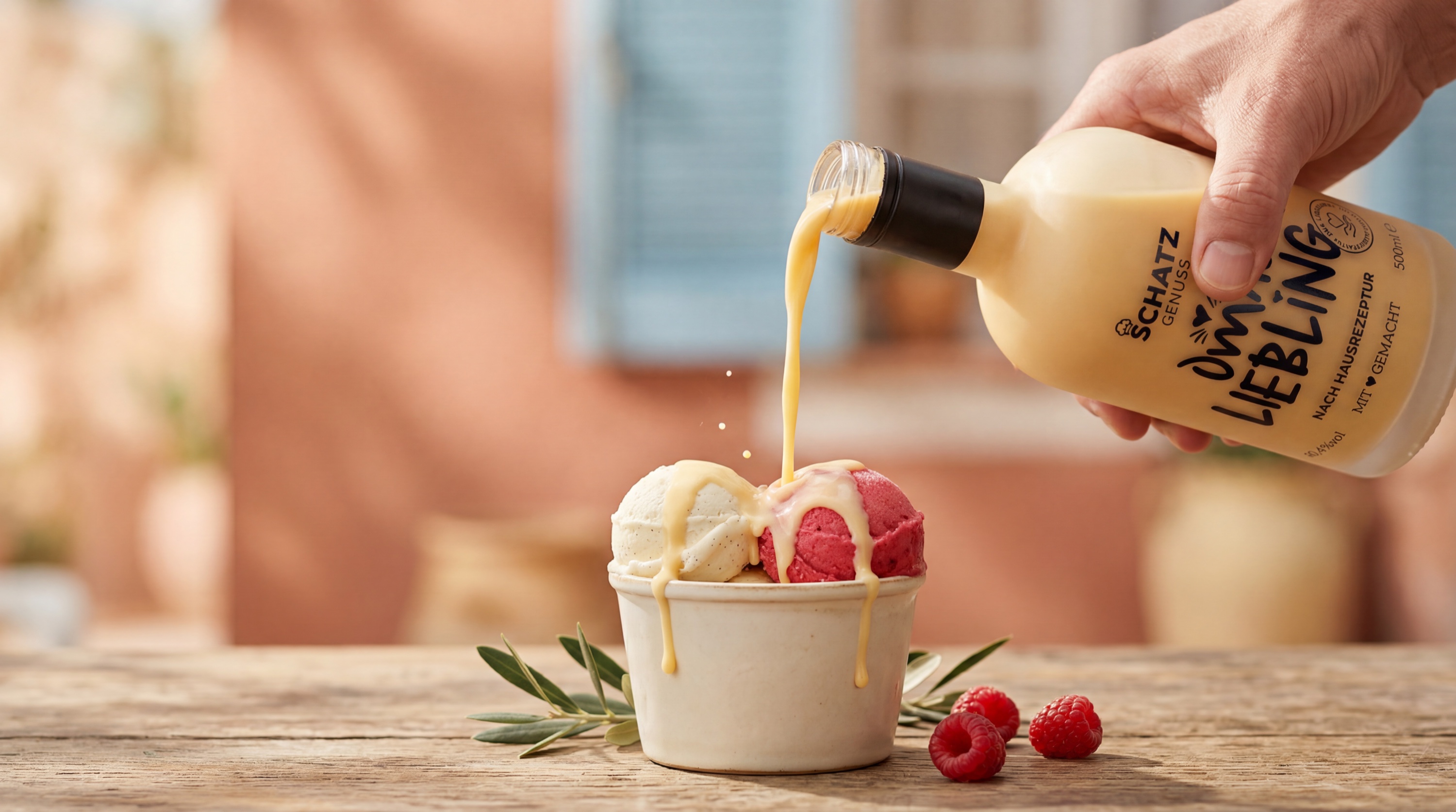 Vanilleeis mit Eierlikör-Topping